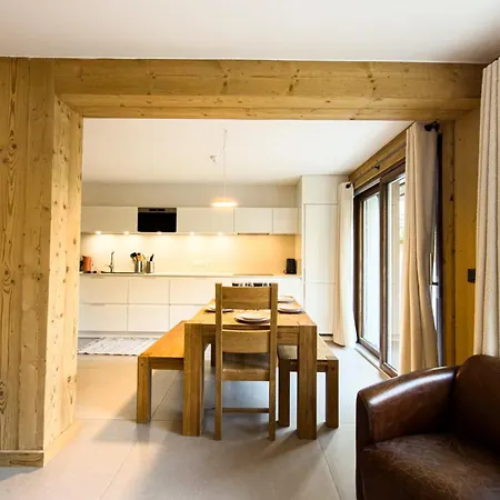 With Garden And Proximity To Activities Apartment