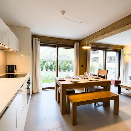 With Garden And Proximity To Activities Apartment *